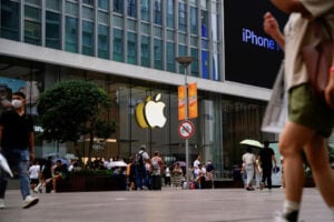 Apple Complies with Beijing’s Order to Remove Messaging Apps from China App Store